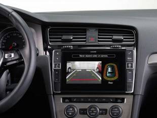 Штатное головное устройство Alpine X901D-G7 для Golf 7